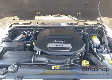 2017 Jeep Wrangler Unlimited Rubicon 4X4 z USA, uszkodzony, nr VIN 1C4BJWFG1HL593259